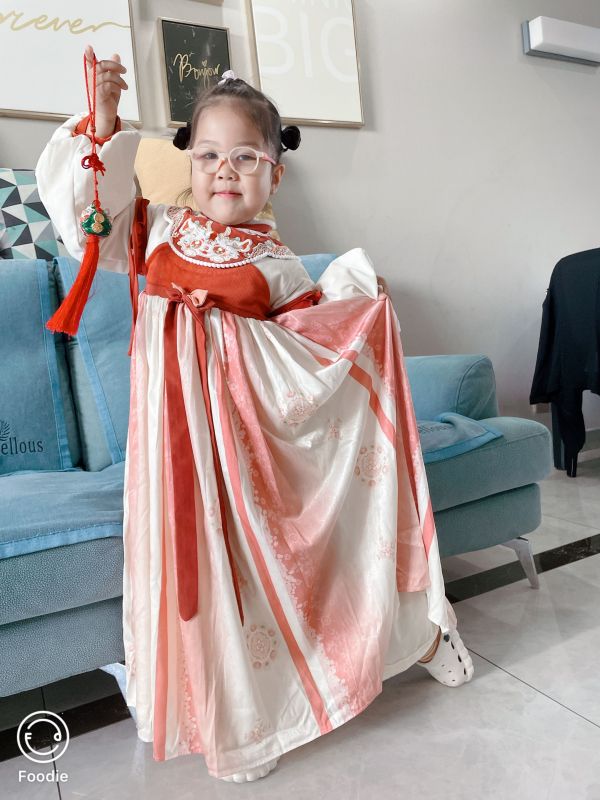 中三班  李若馨.jpg