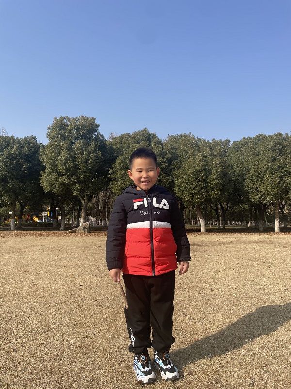 中二班：杨梓晨（编辑后）.jpg