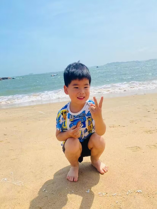 小四班：邱奕扬（编辑后）.jpg