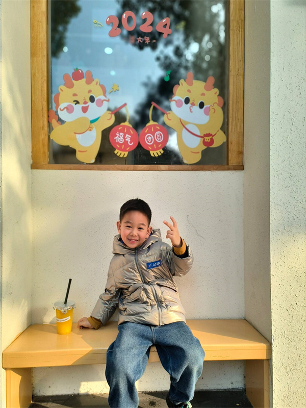 中六班：潘卓心.jpg