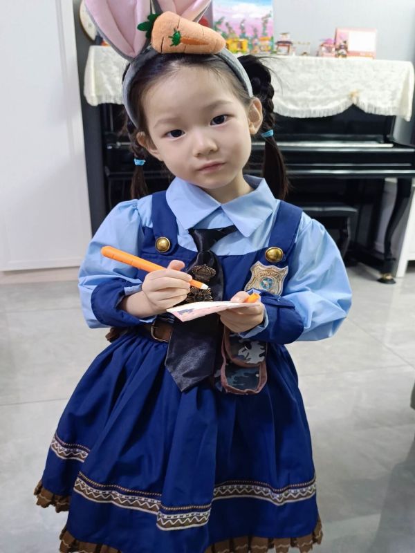 爱德实幼：中二班李艺萌（原图）.jpg