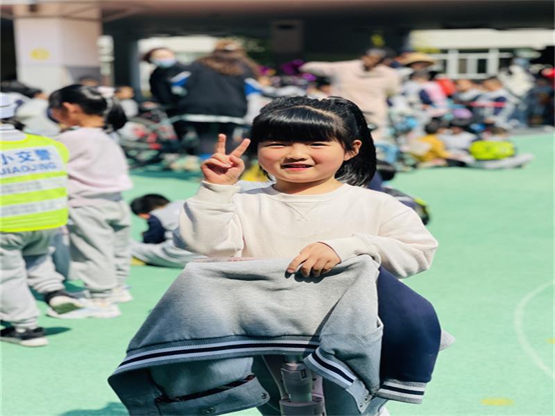 张睿佳.JPG