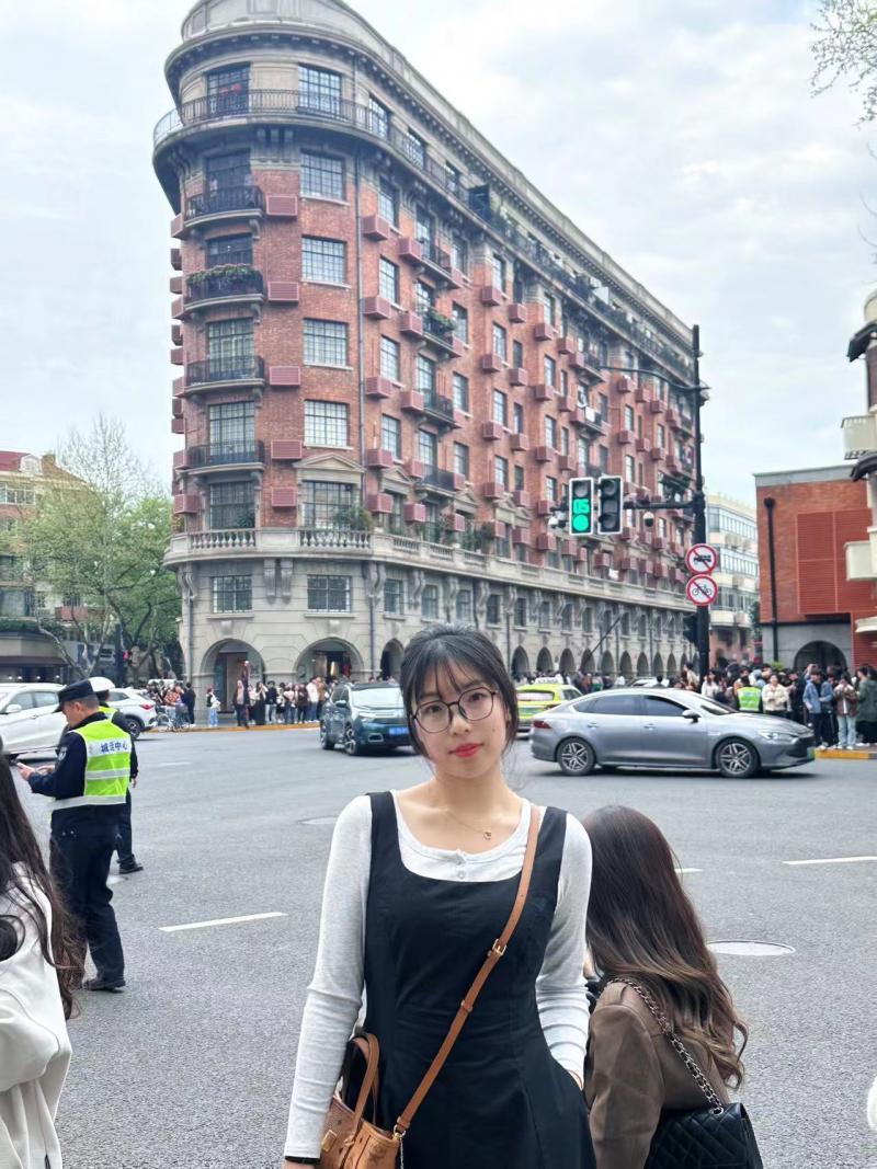 毕夏秋.jpg