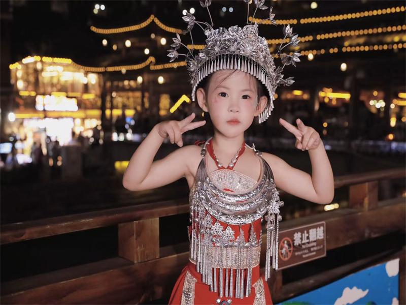 小五贾亦瑶.jpg
