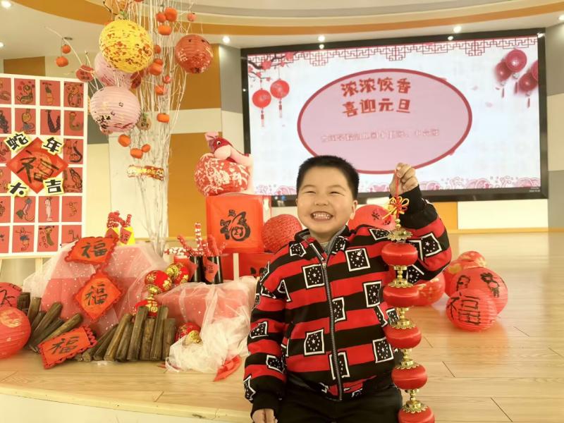 何润宇.png