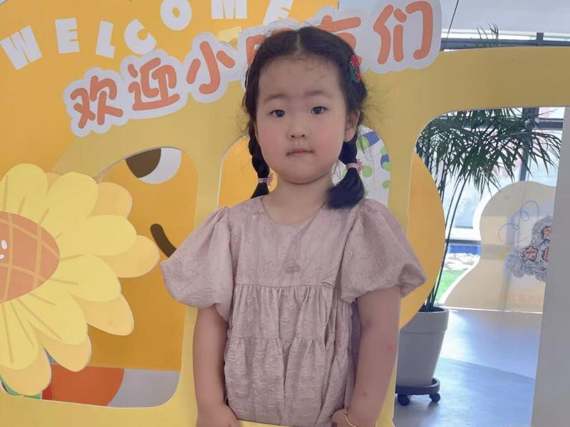游佳璐.jpg