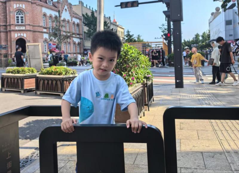 中四班 张一航.jpg